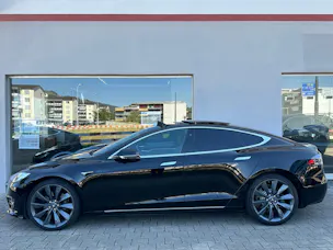 Tesla Model S 100 D