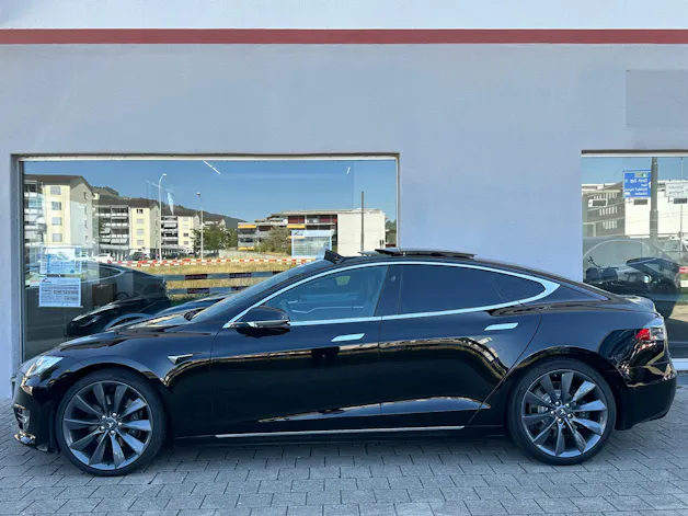 Tesla Model S 100 D