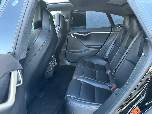 Tesla Model S 100 D