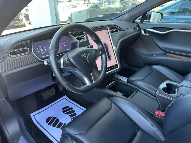 Tesla Model S 100 D