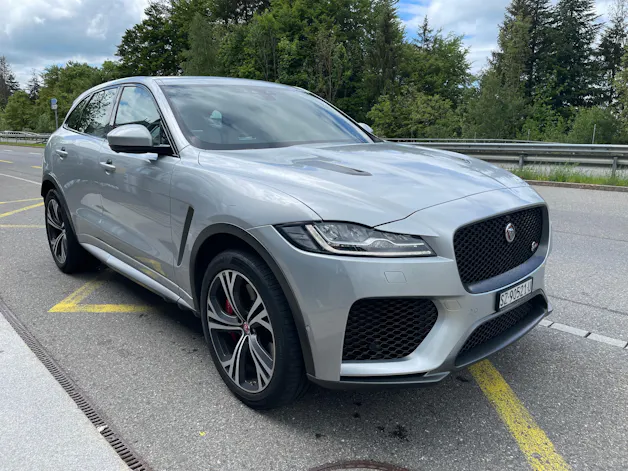 Jaguar F-Pace 5.0 V8 SVR AWD Automatik