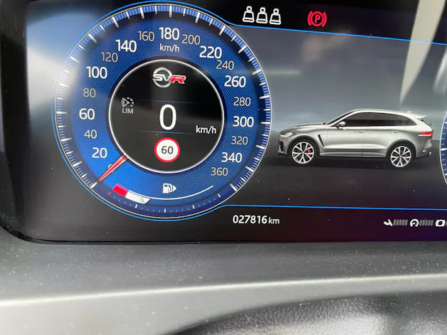Jaguar F-Pace 5.0 V8 SVR AWD Automatik