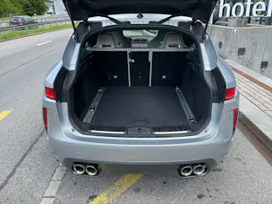 Jaguar F-Pace 5.0 V8 SVR AWD Automatik