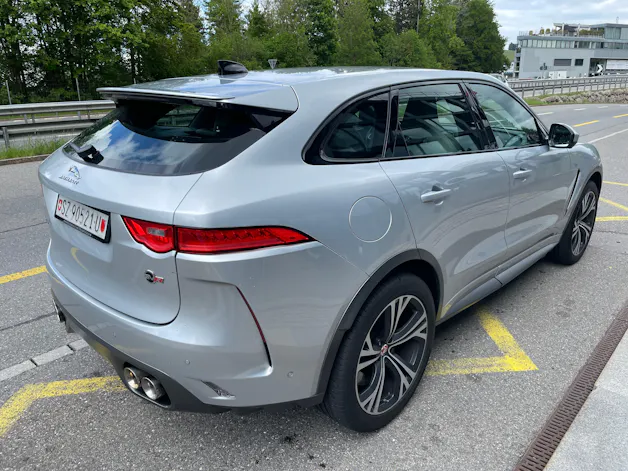 Jaguar F-Pace 5.0 V8 SVR AWD Automatik
