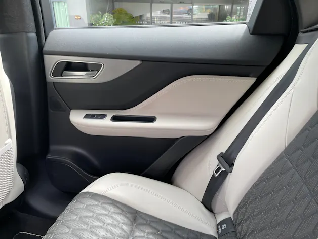 Jaguar F-Pace 5.0 V8 SVR AWD Automatik