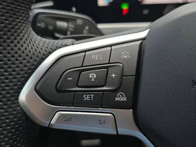 VW Passat Variant 2.0 TSI R-Line DSG 4motion