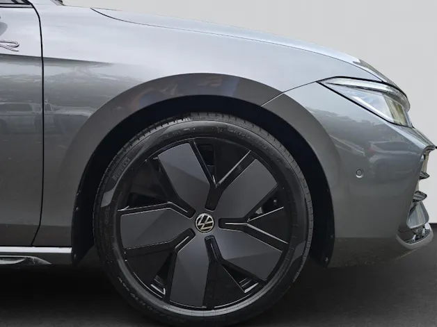 VW Passat Variant 2.0 TSI R-Line DSG 4motion