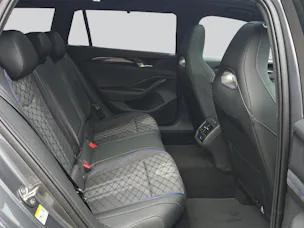 VW Passat Variant 2.0 TSI R-Line DSG 4motion