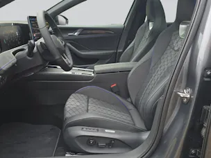 VW Passat Variant 2.0 TSI R-Line DSG 4motion