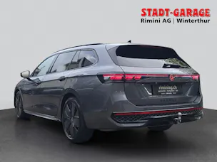 VW Passat Variant 2.0 TSI R-Line DSG 4motion