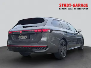 VW Passat Variant 2.0 TSI R-Line DSG 4motion