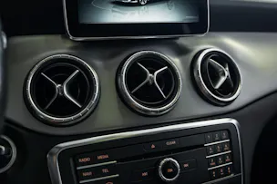 MERCEDES-BENZ CLA 250 AMG Line 7G-DCT 4Matic