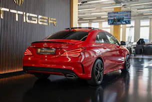 MERCEDES-BENZ CLA 250 AMG Line 7G-DCT 4Matic