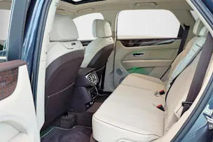 BENTLEY Bentayga Atelier V8