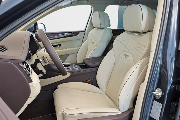 BENTLEY Bentayga Atelier V8