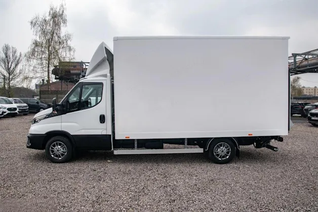 IVECO 35 S 18H V Kofferumbau, Hebebühne und AHK