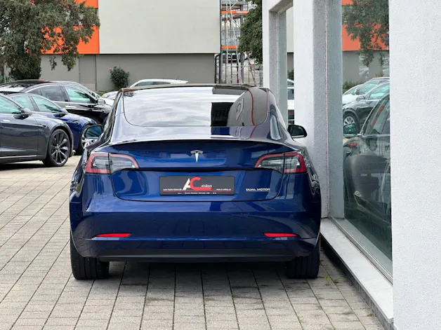 Tesla TESLA Model 3 Performance Dual Motor AWD
