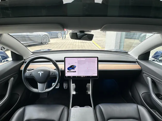 Tesla TESLA Model 3 Performance Dual Motor AWD
