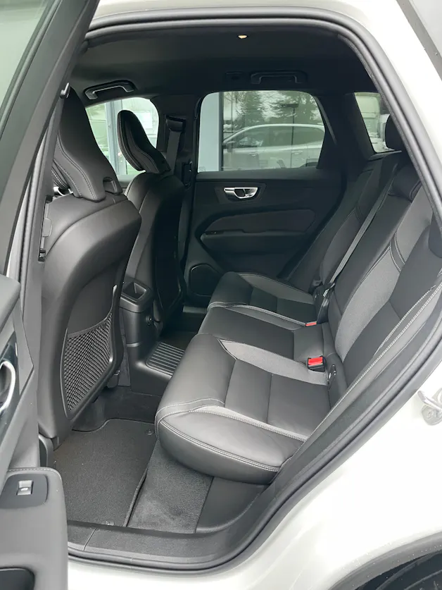 VOLVO XC60 T6 eAWD PluginHybrid Plus Black Edition Geartronic