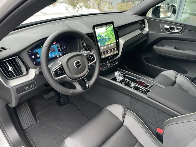 VOLVO XC60 T6 eAWD PluginHybrid Plus Black Edition Geartronic