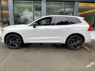 VOLVO XC60 T6 eAWD PluginHybrid Plus Black Edition Geartronic