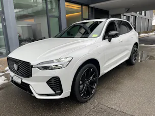 VOLVO XC60 T6 eAWD PluginHybrid Plus Black Edition Geartronic