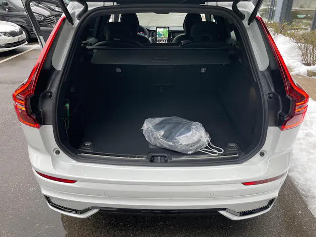 VOLVO XC60 T6 eAWD PluginHybrid Plus Black Edition Geartronic