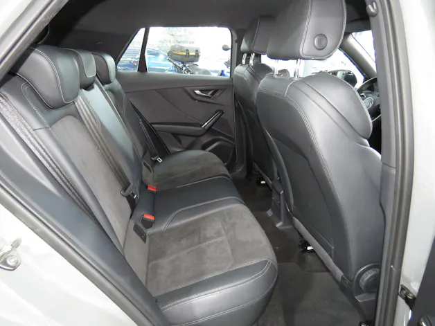 AUDI Q2 2.0 TDI Edition # 1 Quattro S-tronic (Automat)