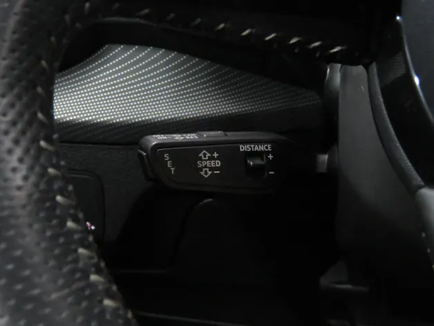 AUDI Q2 2.0 TDI Edition # 1 Quattro S-tronic (Automat)
