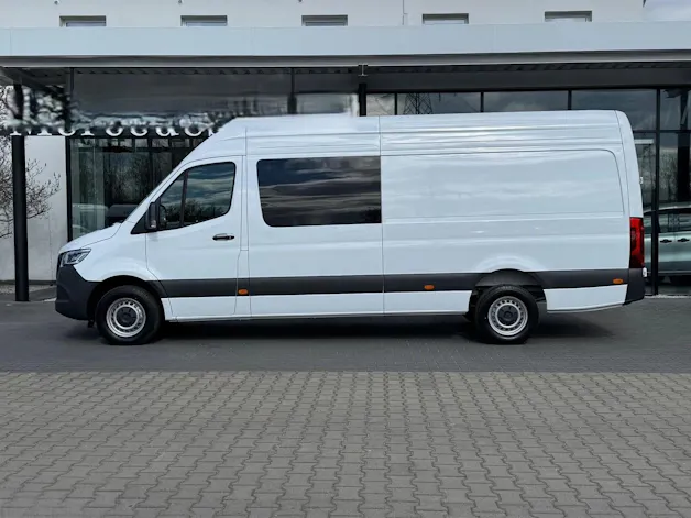 MERCEDES-BENZ Sprinter 317 CDI Standard 9G-TRONIC 7 Sitzer