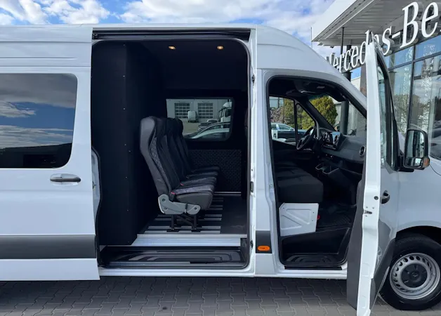 MERCEDES-BENZ Sprinter 317 CDI Standard 9G-TRONIC 7 Sitzer