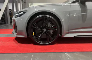 AUDI RS6 Avant 4.0 TFSI V8 Performance quattro