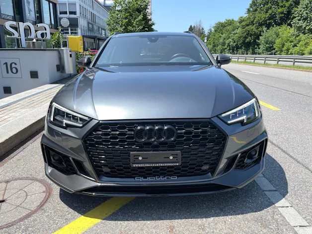 AUDI RS4 Avant 2.9 TFSI quattro tiptronic