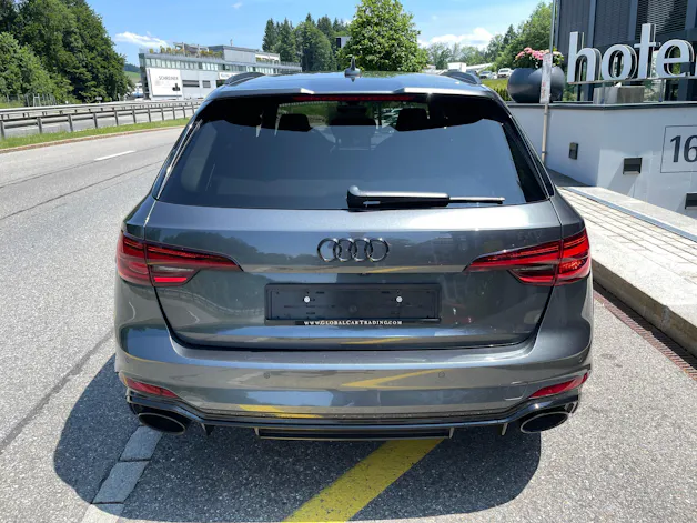 AUDI RS4 Avant 2.9 TFSI quattro tiptronic