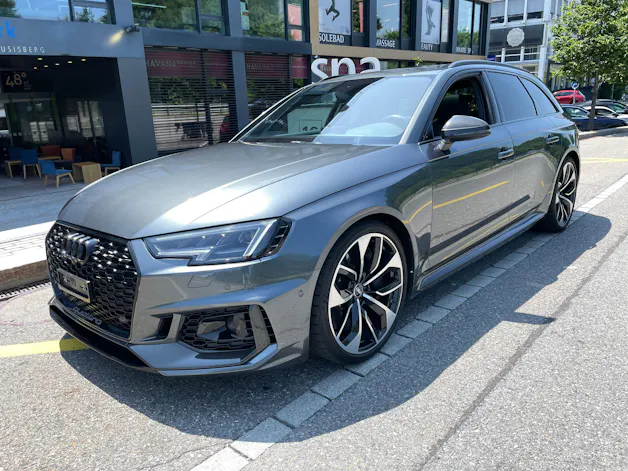 AUDI RS4 Avant 2.9 TFSI quattro tiptronic