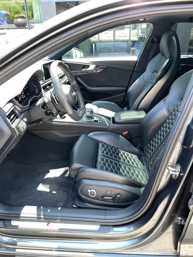 AUDI RS4 Avant 2.9 TFSI quattro tiptronic