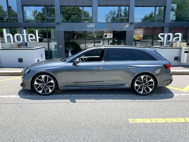 AUDI RS4 Avant 2.9 TFSI quattro tiptronic