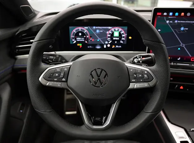 VW Passat Variant 2.0 TDI evo R-Line 4 Motion "Black Edition" DSG