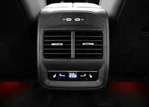 VW Passat Variant 2.0 TDI evo R-Line 4 Motion "Black Edition" DSG