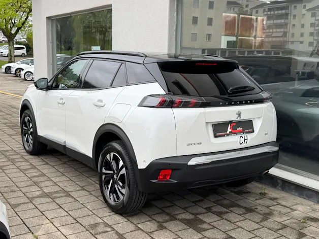 PEUGEOT 2008 1.5 BlueHDi GT EAT8