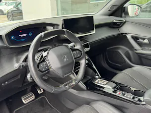 PEUGEOT 2008 1.5 BlueHDi GT EAT8