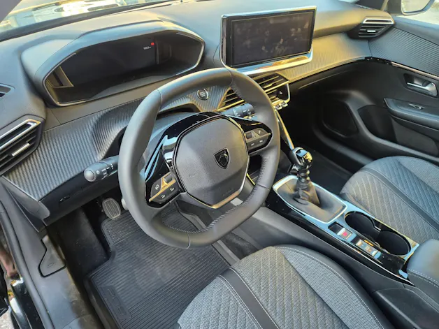 PEUGEOT 208 R 1.2