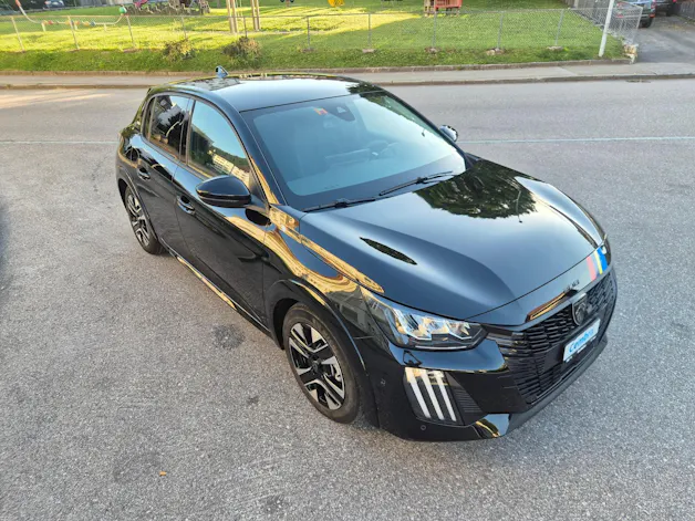 PEUGEOT 208 R 1.2