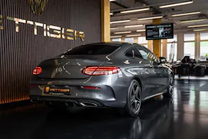 MERCEDES-BENZ C 200 Coupé AMG Line 9G-Tronic