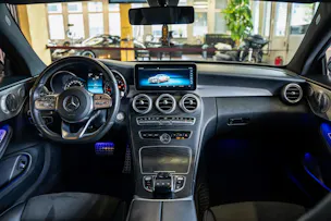 MERCEDES-BENZ C 200 Coupé AMG Line 9G-Tronic