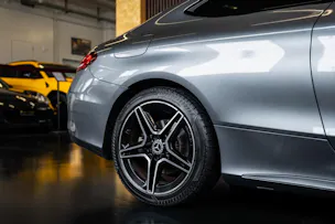 MERCEDES-BENZ C 200 Coupé AMG Line 9G-Tronic