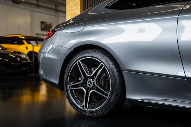 MERCEDES-BENZ C 200 Coupé AMG Line 9G-Tronic