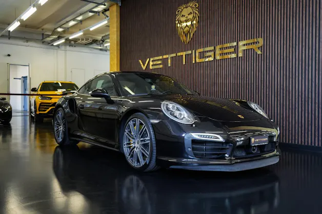PORSCHE 911 Turbo S PDK
