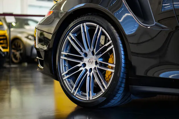 PORSCHE 911 Turbo S PDK