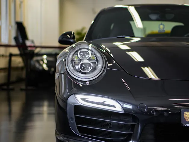 PORSCHE 911 Turbo S PDK